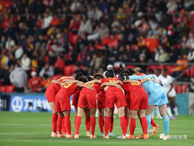 中国女足备战国际女足友谊赛，巅峰对决