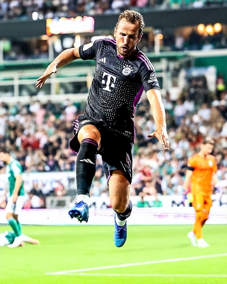 不来梅客胜对手，斩获关键胜利保住领先优势