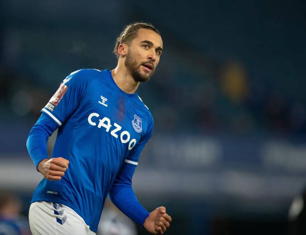 开云体育官方网站-那不勒斯新援斯塔尔茨宣誓力保进攻端效率