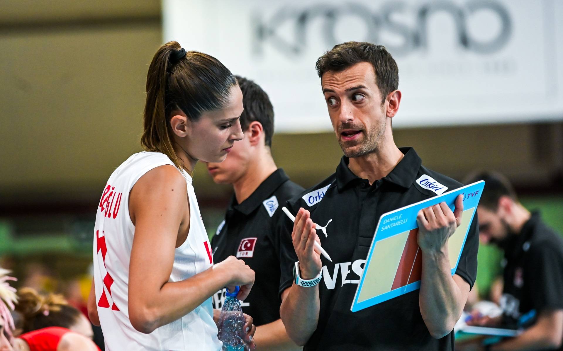 开云体育app-包含波兰队再夺一城，欧预赛进程一帆风顺的词条