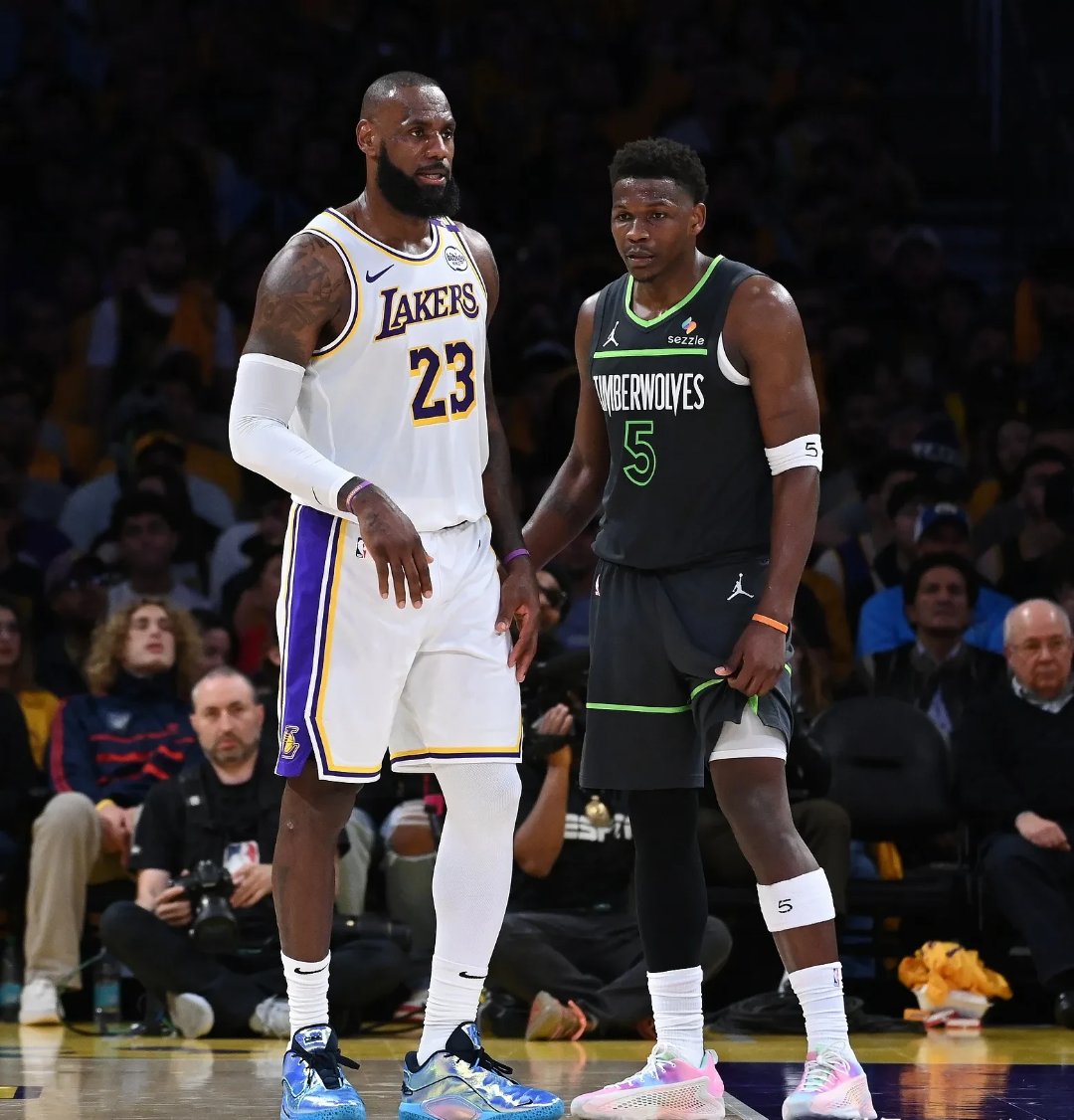 开云体育中国-关于灰熊队客场力夺两连胜，新赛季前景一片光明的信息