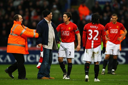 博尔顿遭遇瓶颈，英超表现令人担忧的简单介绍