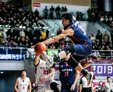 100T血洗DK，Gumayusi完成史诗逆转强强对话全球总决赛，点燃全场激情