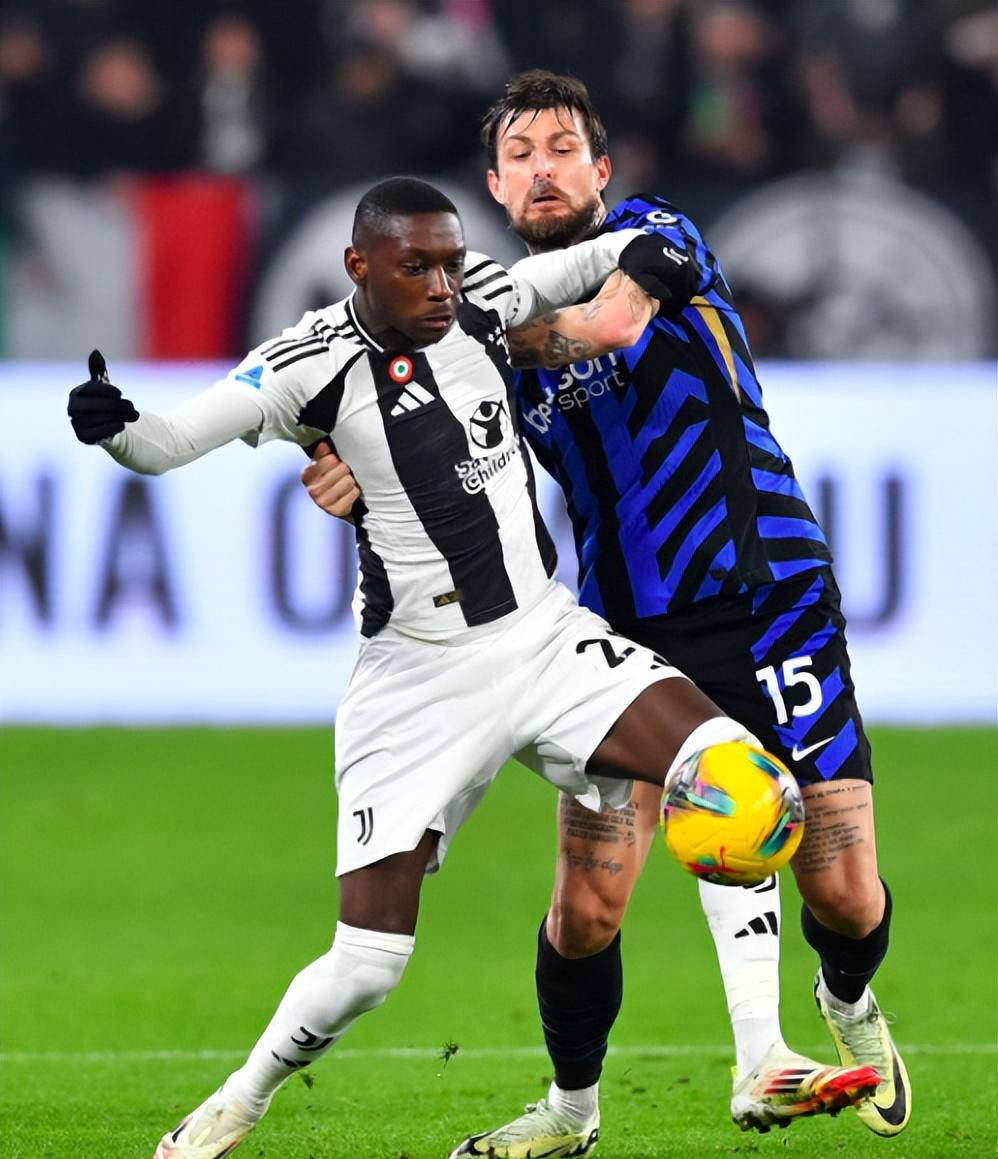 尤文图斯迎战沃尔夫斯堡，豪取胜利